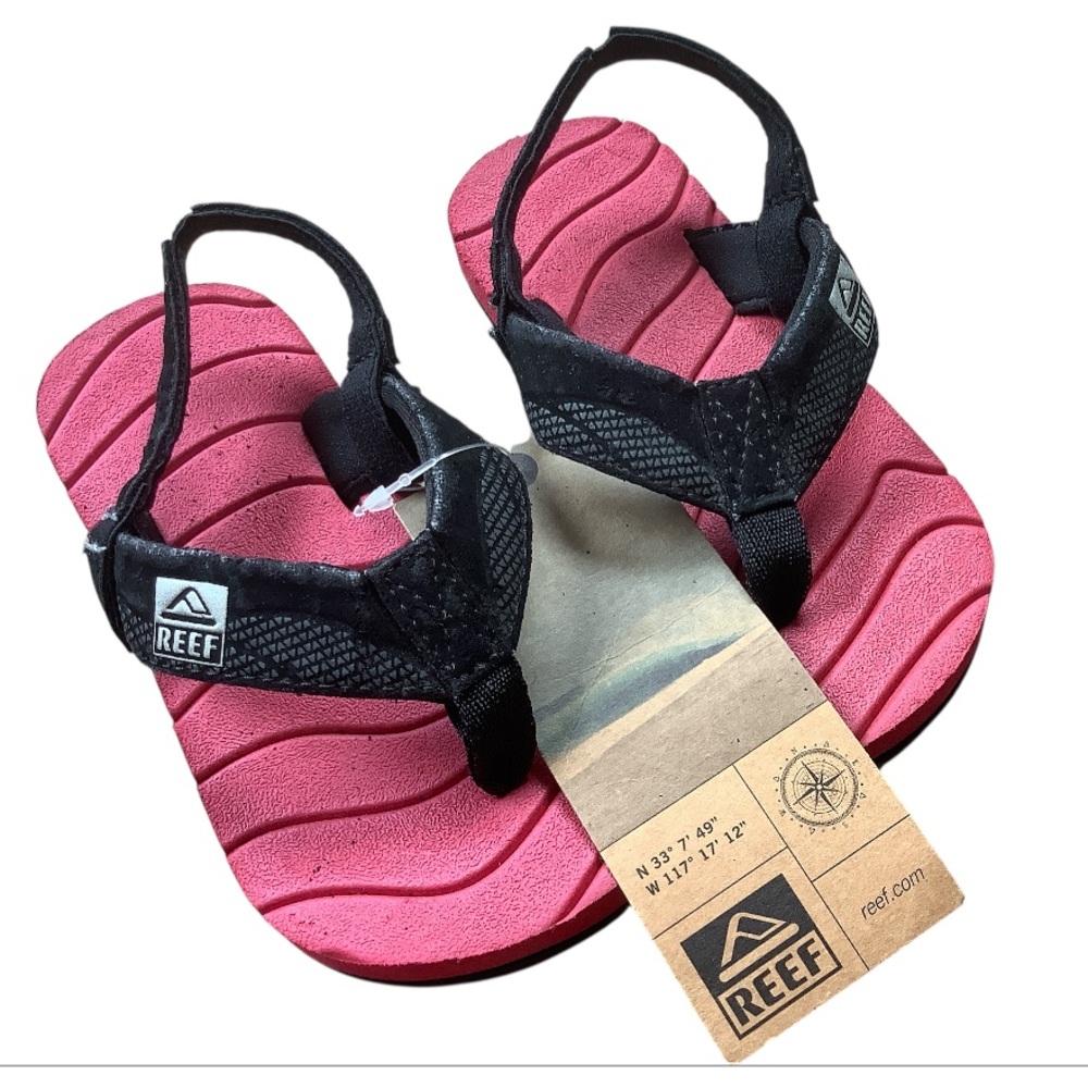 NWT REEF Sandals Red/Black Kids Sandals Size 5/6
